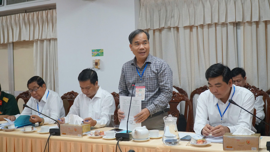 Ông Nguyễn Phúc Tăng, Phó Giám đốc Sở GD&ĐT TP Cần Thơ phát biểu tại cuộc họp. can-tho-hop-bcd-thi-3.jpg