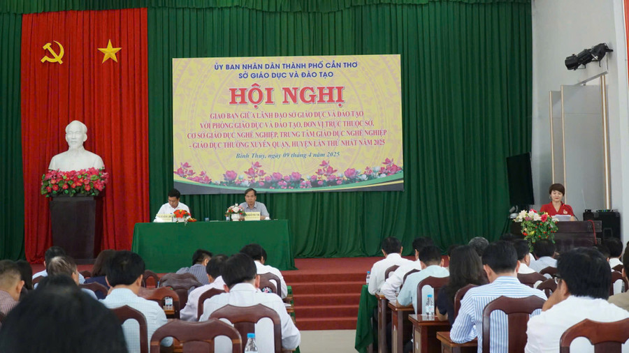 Quang cảnh hội nghị.