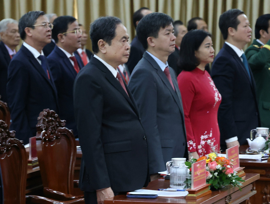 Đại biểu dự Lễ công bố các Nghị quyết, Quyết định về sáp nhập đơn vị hành chính tại TP Cần Thơ. cong-bo-tp-can-tho-moi-2.jpg