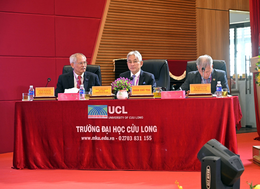 dhcl-hoi-thao-kh-suc-khoe-2.jpg