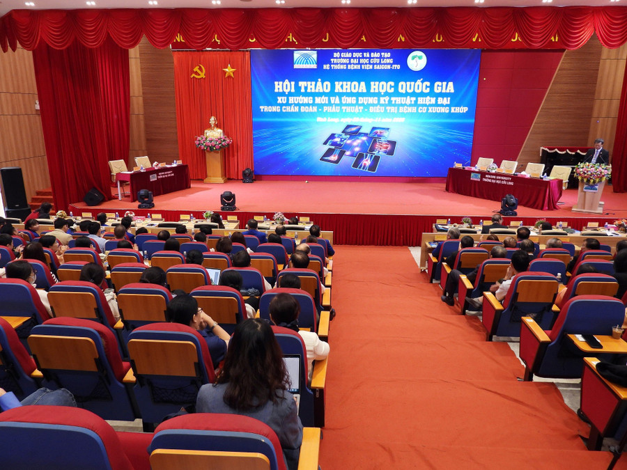 Quang cảnh Hội thảo. hoi-thao-y-hoc-dhcl-3.jpg