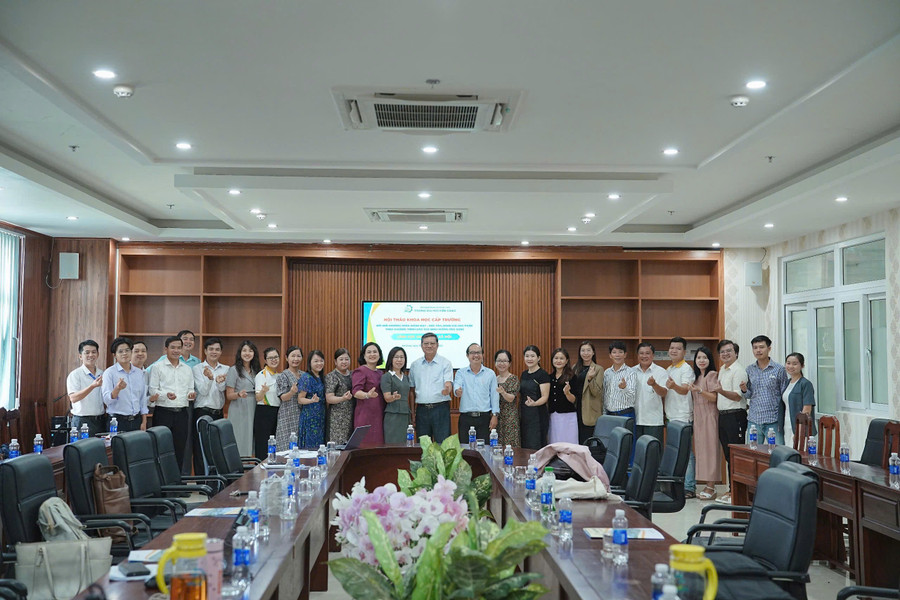 Đại biểu tham dự Hội thảo. truong-dhkg-hoi-thao-4.jpg