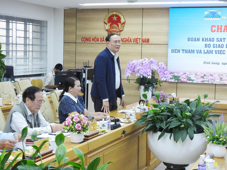 TS Nguyễn Thanh Dũng - Phó Hiệu trưởng Trường ĐH Cửu Long phát biểu tại buổi làm việc. dhcl-chuyen-gia-3.jpg
