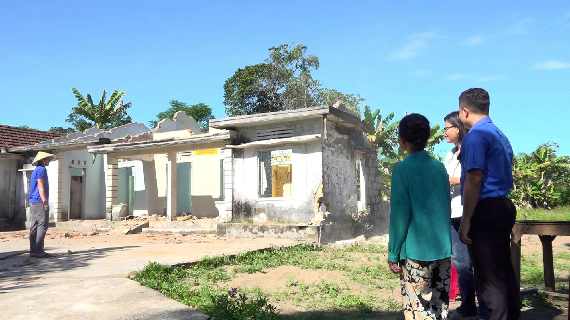 ba-hau-1-1512 (1) (1).jpg