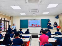 Hoạt động giáo dục trong lớp học tại Trường THCS&THPT Sư phạm (thuộc Trường Đại học Sư phạm Hà Nội 2).
