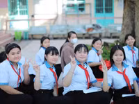 Học sinh Trường THCS Trung Hiếu (Vĩnh Long).