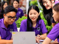 Sinh viên Trường ĐH Giáo dục, ĐH Quốc gia Hà Nội.