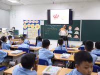 Học sinh Trường Tiểu học - THCS-THPT Hồng Đức (Hưng Yên).