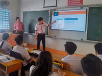 Giờ học tại Trường THPT Vĩnh Long (tỉnh Vĩnh Long).