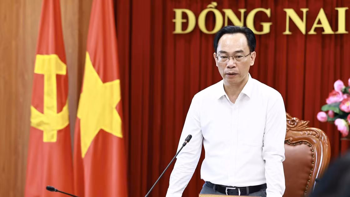 Bộ trưởng Bộ GD&ĐT Hoàng Minh Sơn tại buổi làm việc với lãnh đạo TP Đồng Nai.