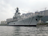 aircraft-carrier-minsk-photo-in-publ.jpg