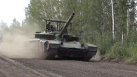 russia-began-equipping-t-80bvm-tanks-with-a-laser-target-designator-9869-2490.jpg