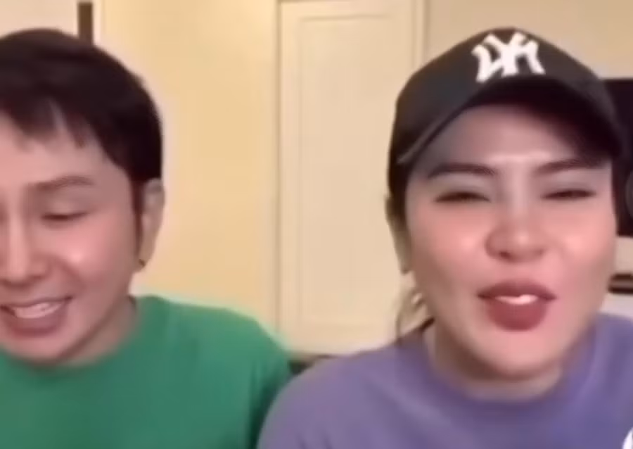 Hình ảnh hoa hậu Phương Lê livestream chế lời Quốc ca. 