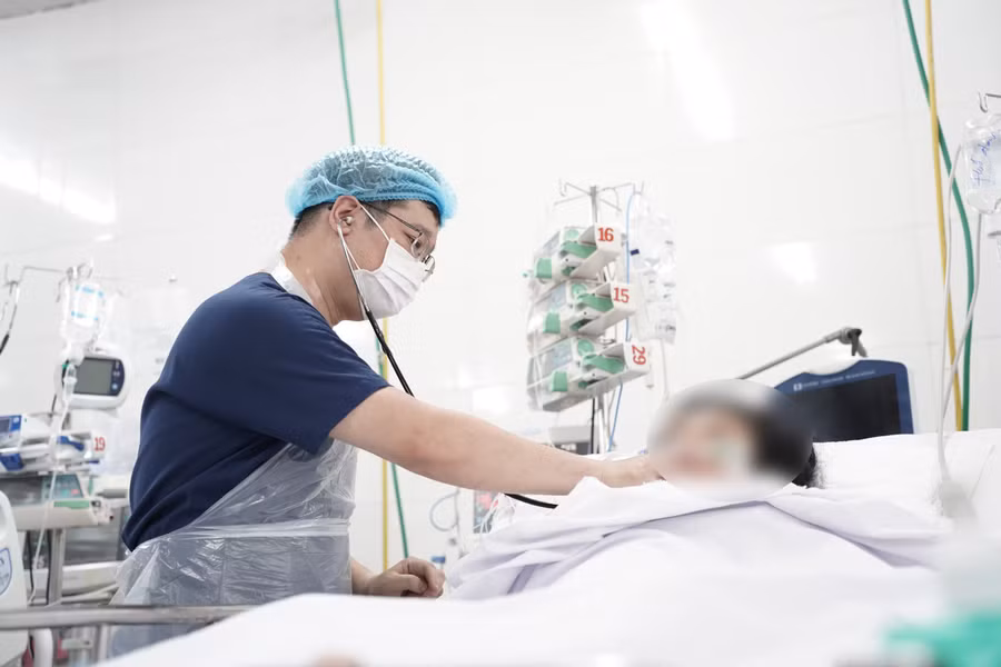 Đây là ca thứ 2 có biến chứng sau khi hút mỡ tại Bệnh viện thẩm mỹ răng hàm mặt Paris. (Ảnh: BVCC)