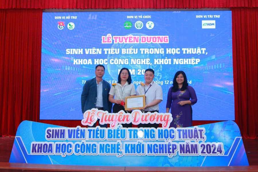 Trường Đại học Nông Lâm TPHCM tổ chức Lễ tuyên dương sinh viên tiêu biểu trong học thuật, khoa học công nghệ, khởi nghiệp năm 2024. 