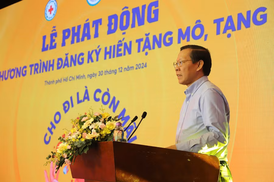 Chủ tịch UBND TPHCM Phan Văn Mãi tại Lễ phát động Chương trình đăng ký hiến tặng mô, tạng. 