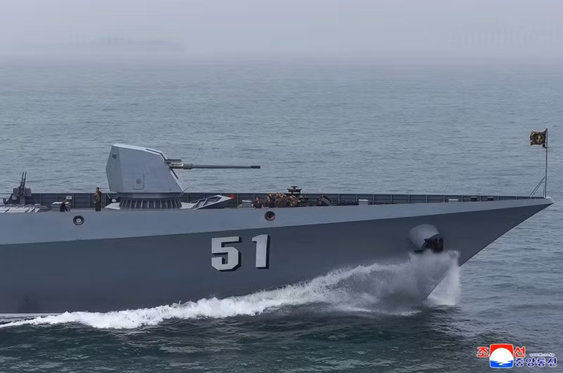 comrade-kim-jong-un-visits-destroyer-choe-hyon-02.jpg