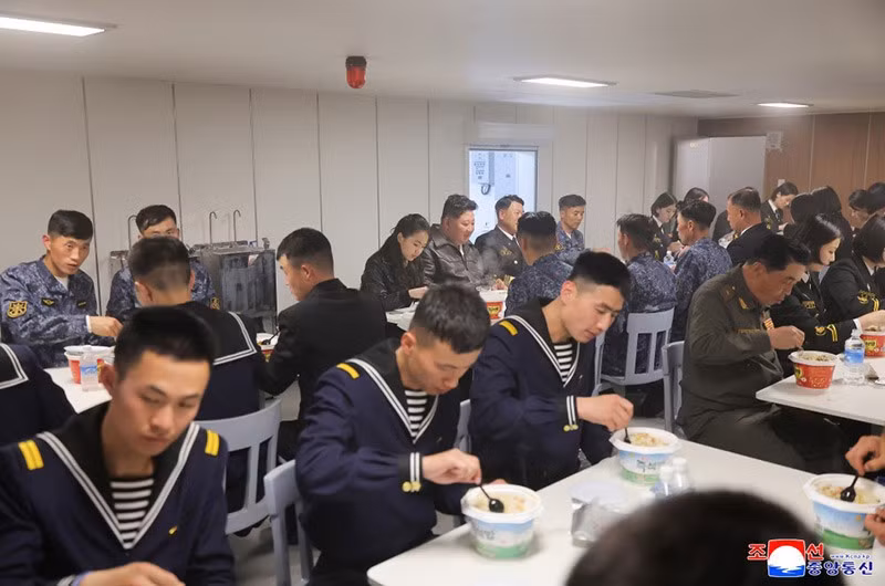comrade-kim-jong-un-visits-destroyer-choe-hyon-010.jpg