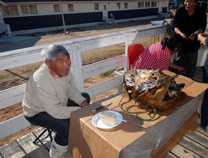 Rợn người với 9 món ăn "kinh dị" bậc nhất thế giới ảnh 3