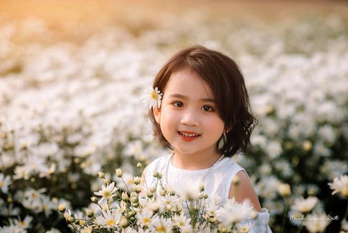 Con Gái Xinh Trong Đời Sống Hiện Đại - Nét Đẹp Thoảng Qua các Khía Cạnh