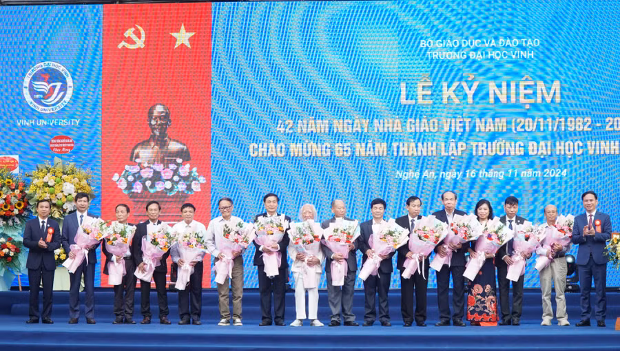 ky-niem-65-nam-truong-dai-hoc-vinh-6.jpg