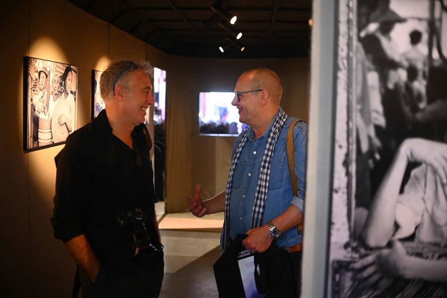 Nhiều hoạt động giao lưu sáng tạo nhiếp ảnh quốc tế diễn ra trong khuôn khổ Photo Hanoi '25. Ảnh: BTC a-2.jpg