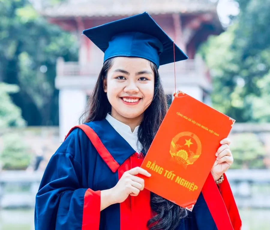 Nguyễn Nhật Linh lớp 9A17 Trường THCS Giảng Võ.