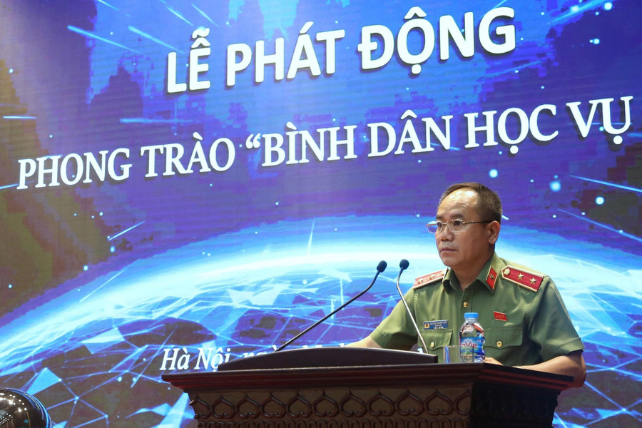 Trung tướng Nguyễn Thanh Tùng, Giám đốc Công an TP Hà Nội phát biểu tại buổi lễ. z6807031257013-24cc65a7cee1709a6b68a05a2015a3af.jpg
