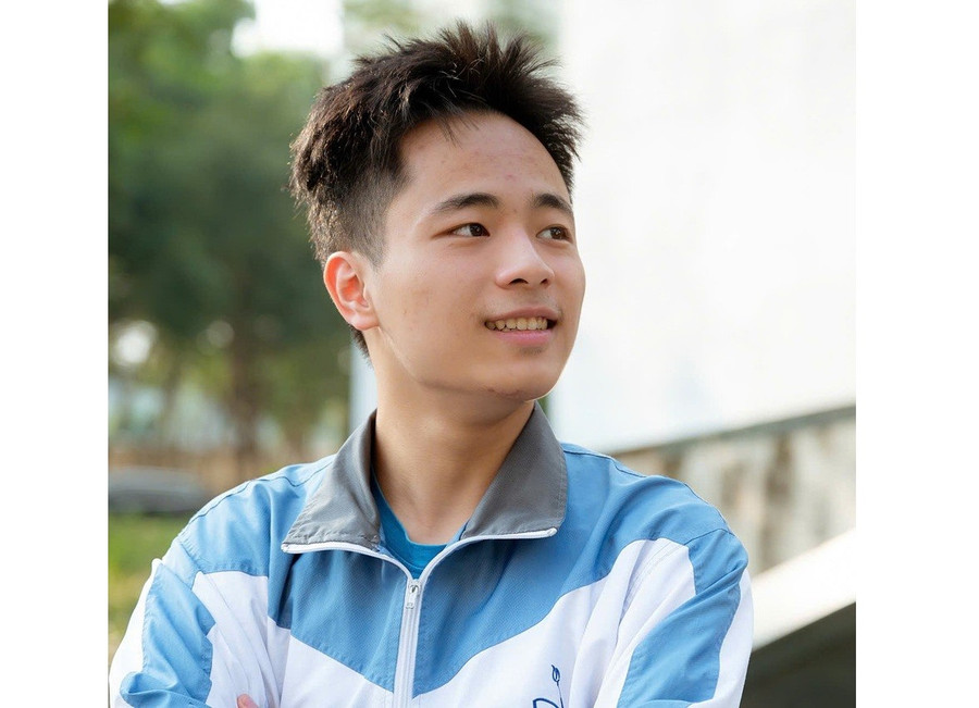 Ngô Quang Minh, lớp 12 chuyên Hóa, Trường THPT Chuyên Bắc Ninh.