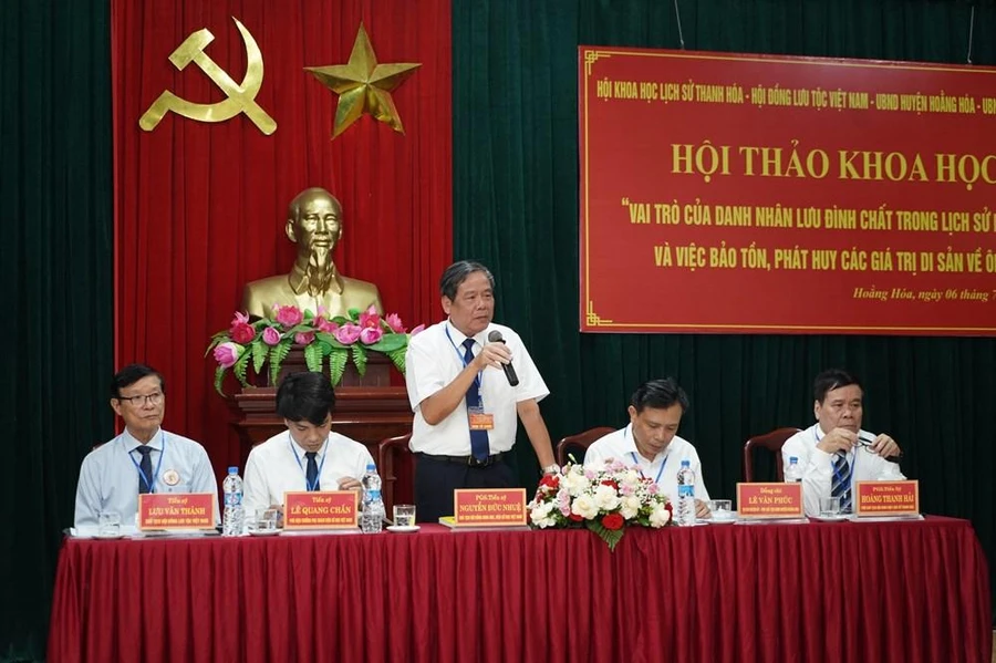 PGS.TS Nguyễn Đức Nhuệ phát biểu.