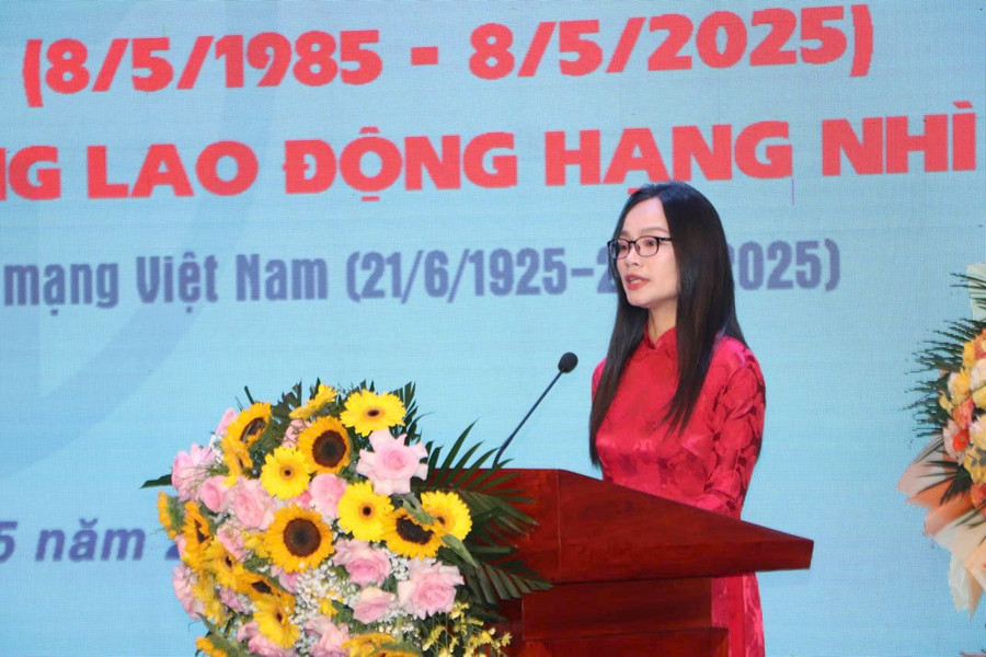 Nhà báo Vương Minh Huệ - Tổng Biên tập Tạp chí Người Hà Nội. nhn-3.jpg