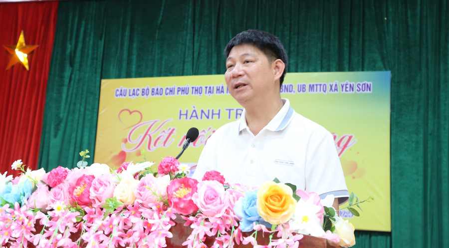 Nhà báo Nguyễn Thanh Hải - Chủ tịch CLB báo chí Phú Thọ tại Hà Nội chia sẻ tại chương trình. a8.jpg