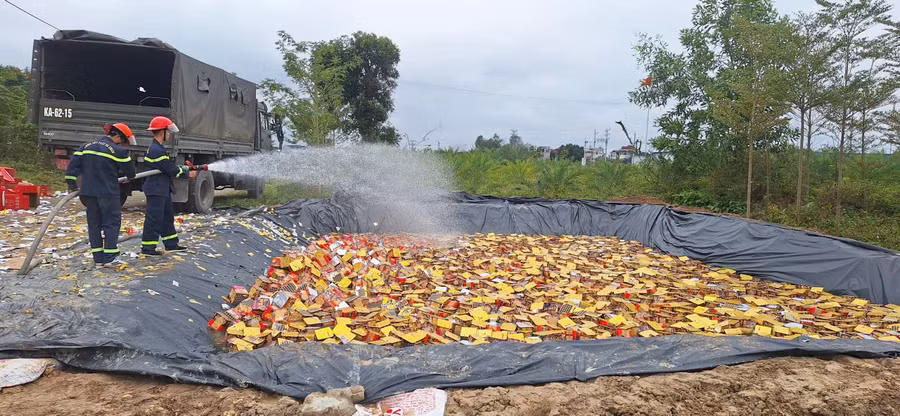 Toàn bộ số pháo hoa nổ được tiến hành tiêu hủy.