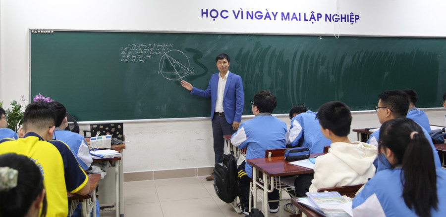 Không để việc sắp xếp, tinh gọn bộ máy ảnh hưởng đến công tác tuyển dụng giáo viên. Ảnh minh hoạ.