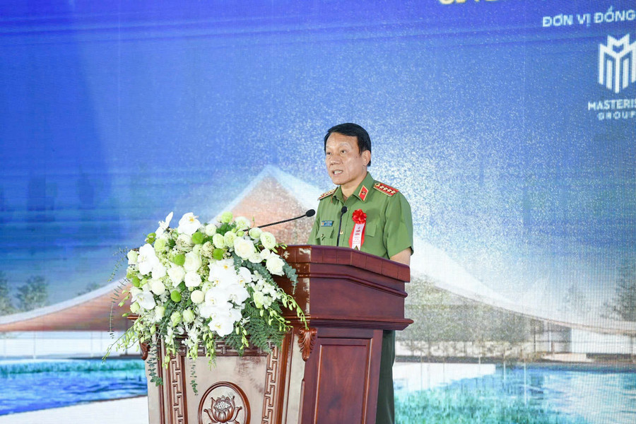 Đại tướng Lương Tam Quang, Bộ Trưởng Bộ Công an phát biểu tại buổi lễ. z6922224162781-bd9417efd5ad406b3a33ecf40651cf03.jpg