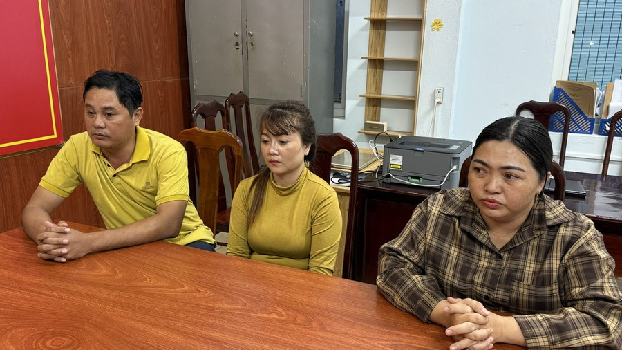 Lù Thị Quyên Di (ở giữa) cùng đồng phạm tại cơ quan điều tra.