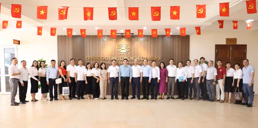 HHT vinh dự là một trong những cơ sở giáo dục nghề nghiệp được Ủy ban Văn hóa – Xã hội của Quốc hội lựa chọn để khảo sát.