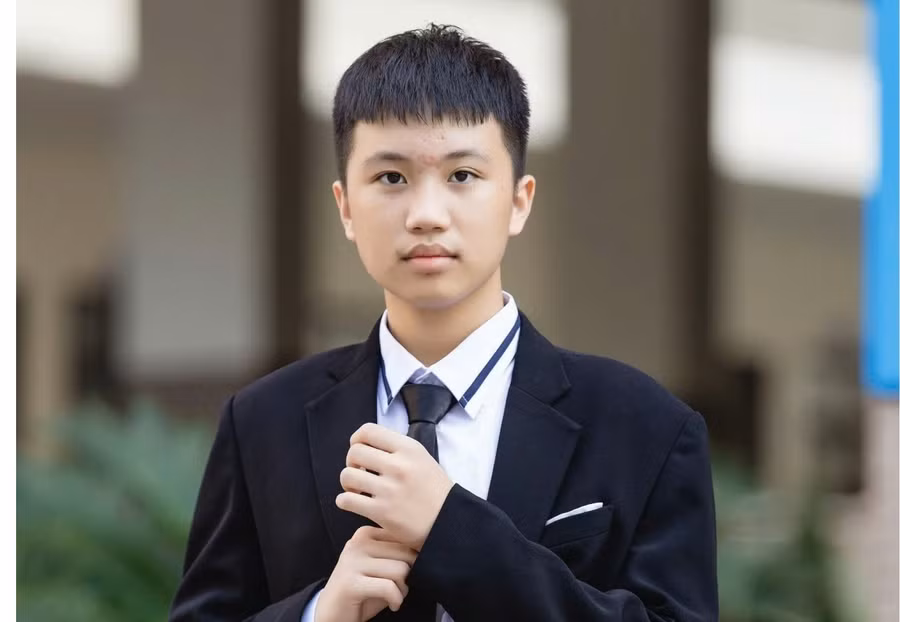 Trịnh Lê Hưng đạt điểm tuyệt đối 10/10 trong bài thi môn chuyên Tin học.