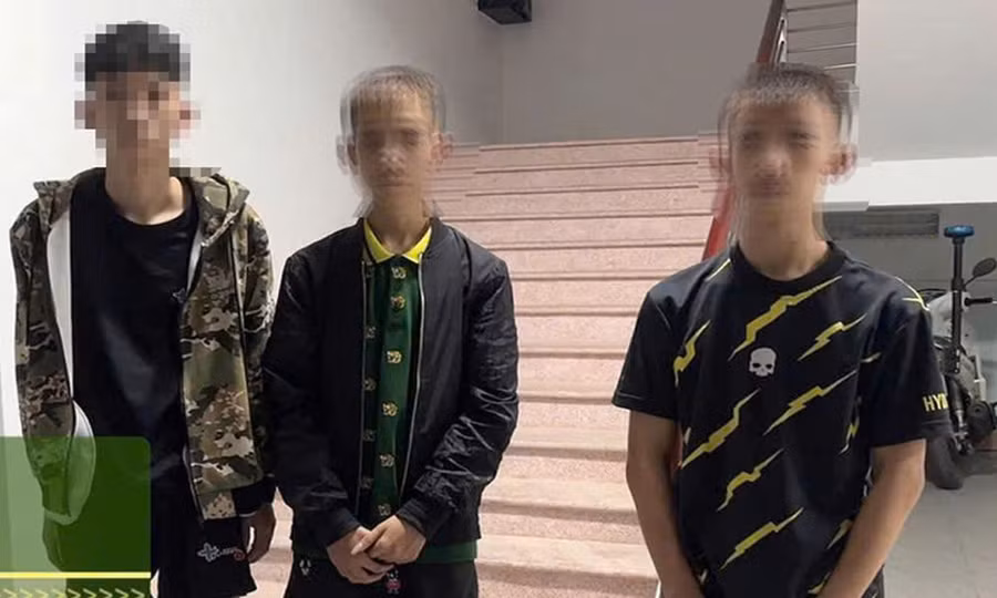 3 thiếu niên được giải cứu trở về nhà an toàn.