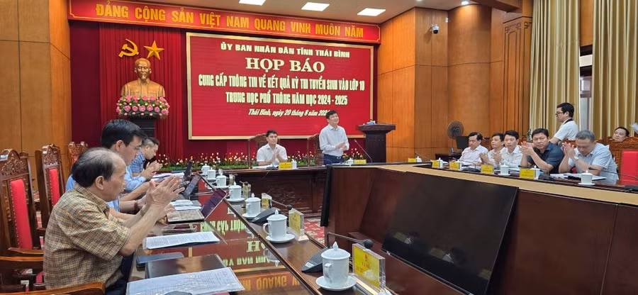 Họp báo cung cấp thông tin về kết quả Kỳ thi tuyển sinh vào lớp 10 THPT của UBND tỉnh Thái Bình.