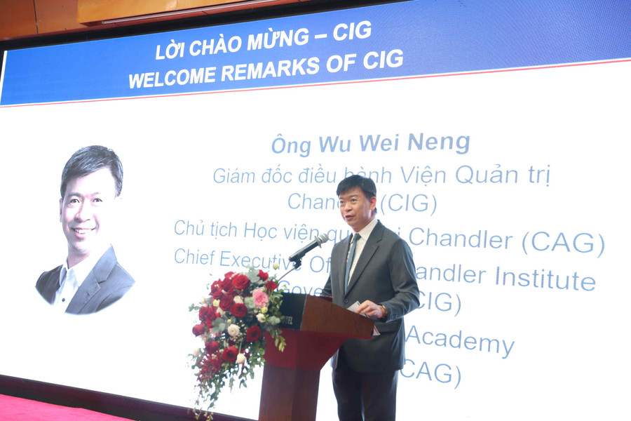 Ông Wu Wei Neng, Giám đốc Điều hành Viện Quản trị Chandler (Singapore) phát biểu. c4.jpg