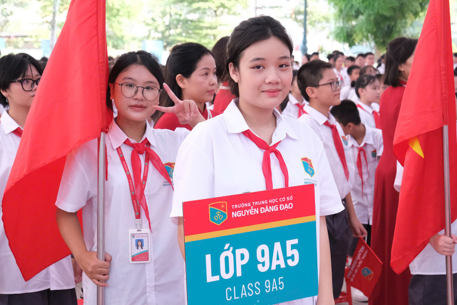 Học sinh Bắc Ninh trong ngày khai giảng.