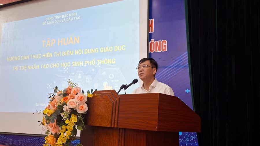 Ông Nguyễn Như Học - Trưởng phòng Giáo dục Trung học, Sở GD&ĐT Bắc Ninh phát biểu.