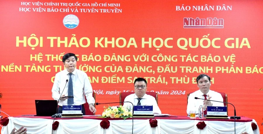 Đoàn Chủ trì hội thảo.