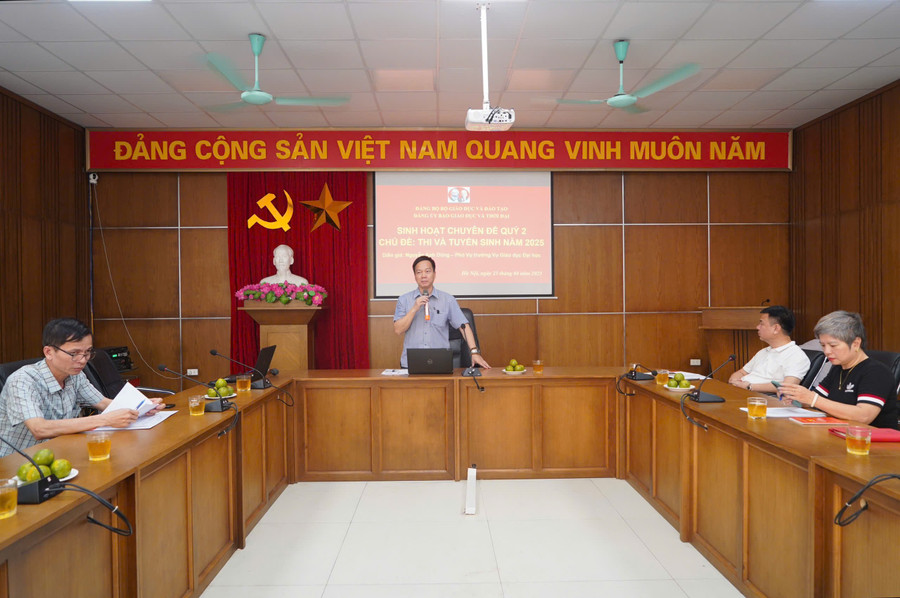 Quang cảnh buổi sinh hoạt.