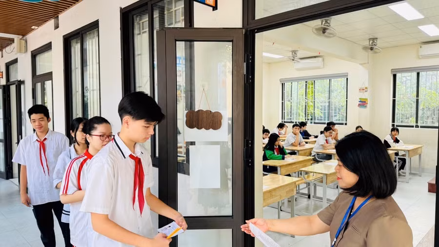 Thí sinh dự thi kỳ thi chọn HSG cấp quận Ba Đình.