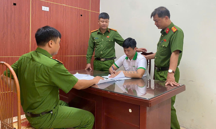 Nguyễn Hoài Nam tại cơ quan công an. 2-20250802-104801-0001.png