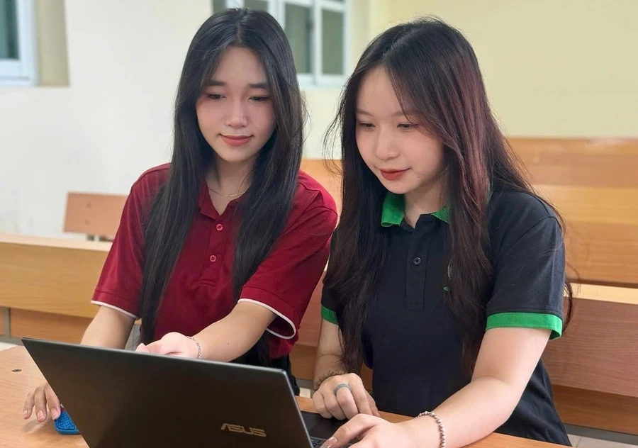Sinh viên Trường Đại học Tài nguyên và Môi trường Hà Nội.