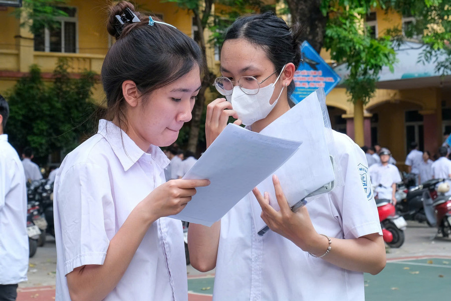 Bài thi môn Toán được đánh giá vừa sức, không đánh đố thí sinh. m-toan.jpg