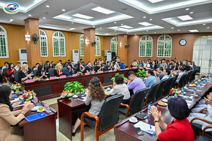 Mottagningsscen. newton-2.jpg